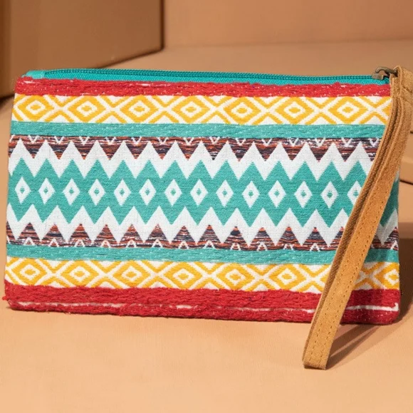 Handmade Hand Beaded Wristlet Clutch - Ethnic Inspired Motive - Dyed Fine Cotton - Picture 3 of 5